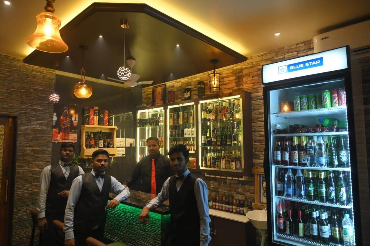 Hotel Surya Grande Kudal  Exterior photo